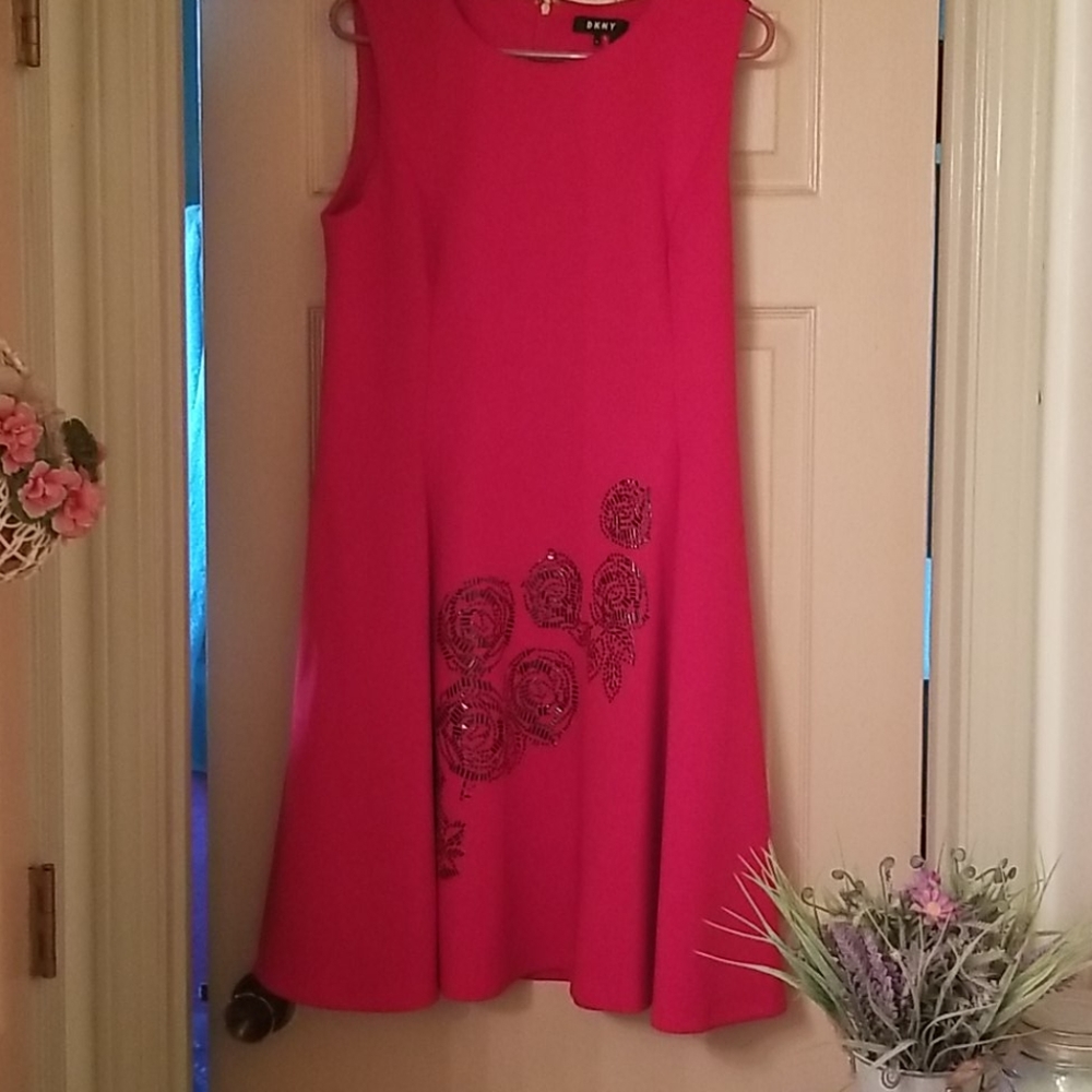 VINTAGE DRESS